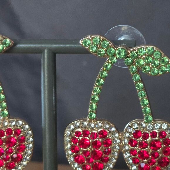 Rhinestone cherry earrings gold red green - Picture 5 of 6